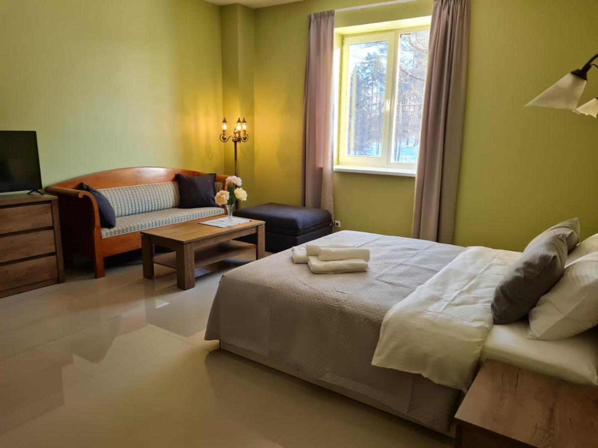 Grundenberga Hotel With Self Check-In Baldone Exterior foto